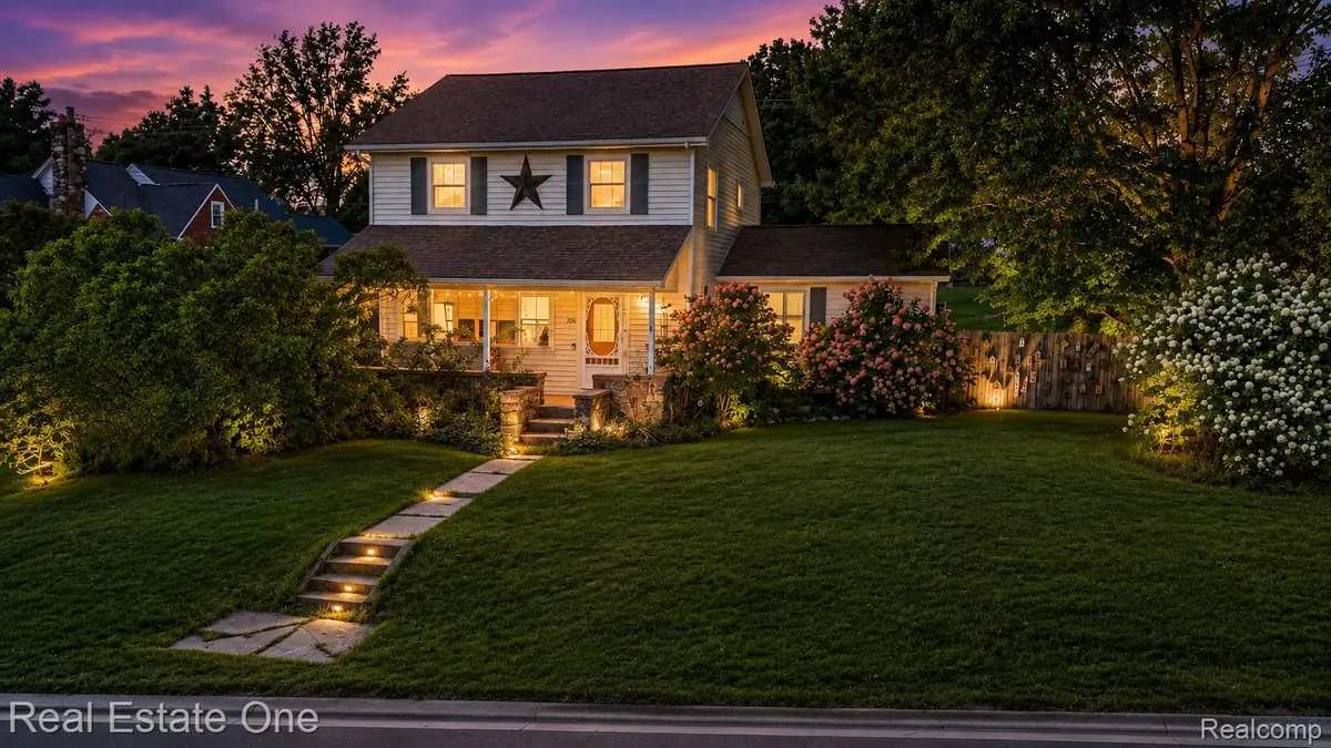 206 Broadway, Davisburg, MI 48350 - #1