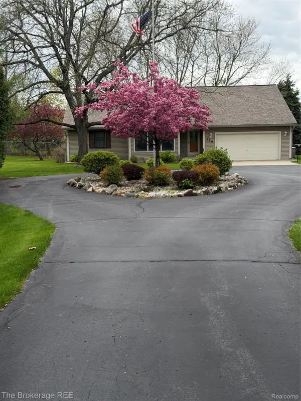 629 N Lapeer Street N, Davison, MI 48423