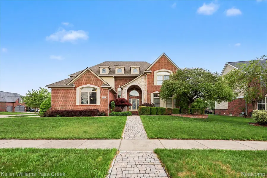21257 Gentry Drive, Macomb, MI 48044 - #2