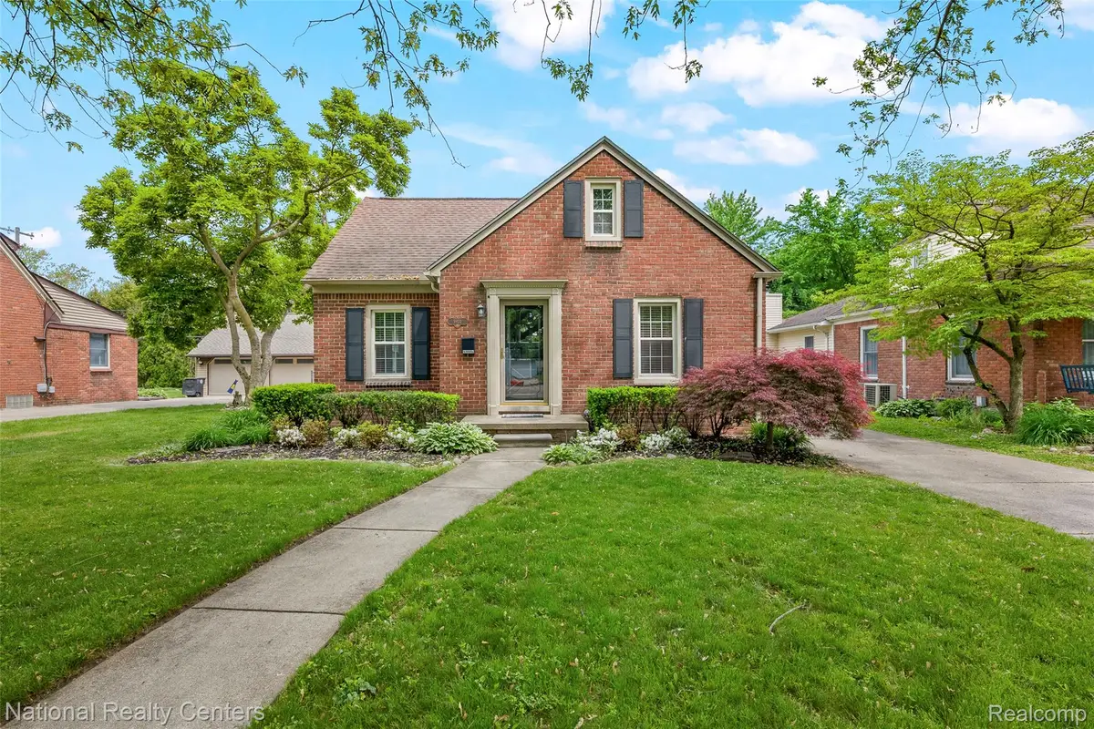 9924 Arden Street, Livonia, MI 48150 - #1