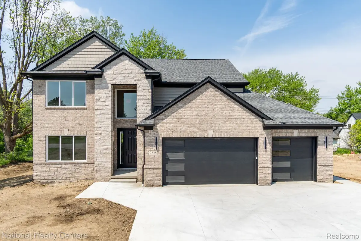 2828 S Livernois Road, Rochester Hills, MI 48307 - #1