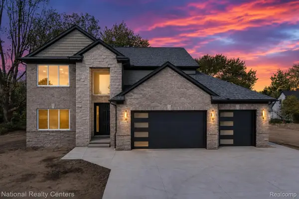 2828 S Livernois Road, RochesterHills, MI 48307