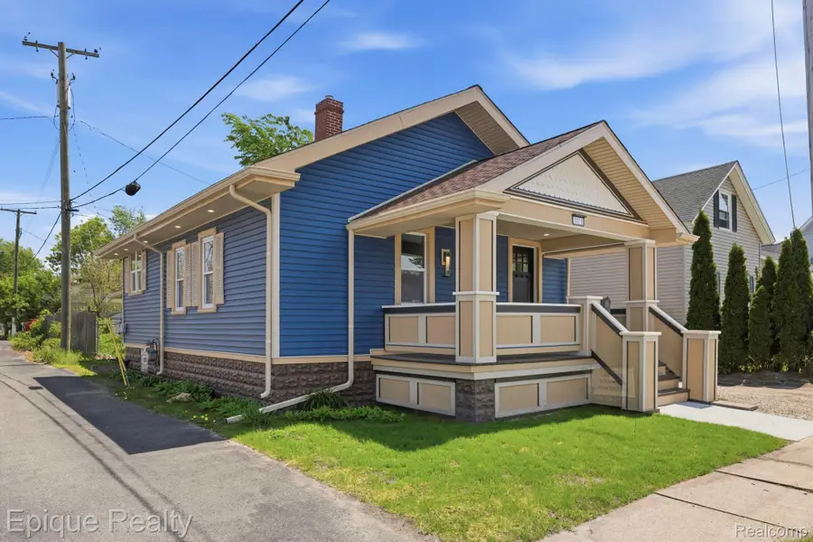 1418 8th Street, Port Huron, MI 48060 - #3