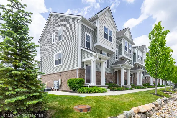 4918 Treeside Lane #27, Troy, MI 48098