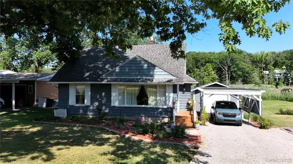 22827 Meridian Road, GrosseIle, MI 48138