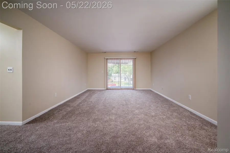 30795 Shiawassee Road #7, Farmington, MI 48336 - #2