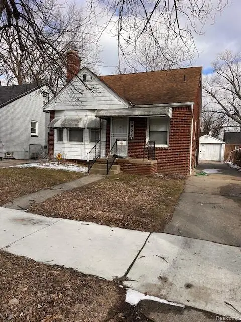 19520 Strasburg Street, Detroit, MI 48205