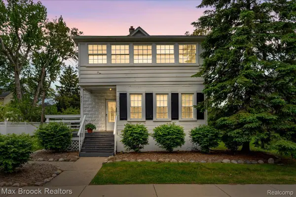 417 W Lincoln Avenue, RoyalOak, MI 48067