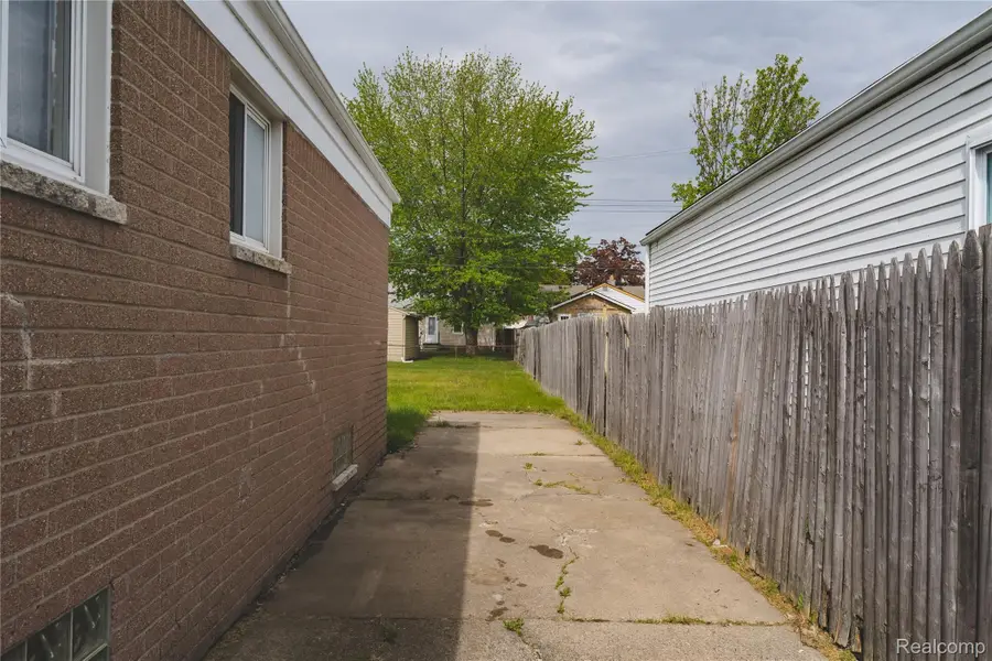 27731 Bohnhoff Street, Roseville, MI 48066 - #3