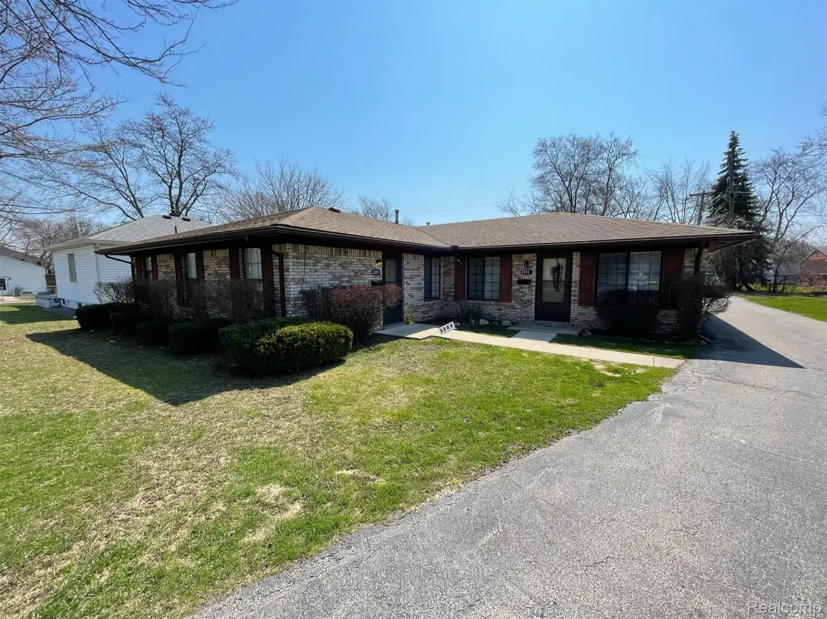 2009 W 14 Mile Road, Royal Oak, MI 48073 - #1
