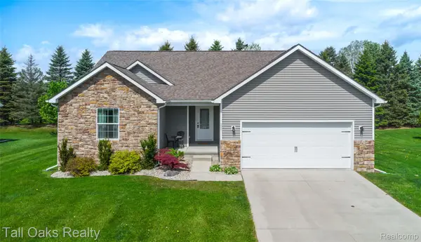 291 Golfside Drive, Lapeer, MI 48446