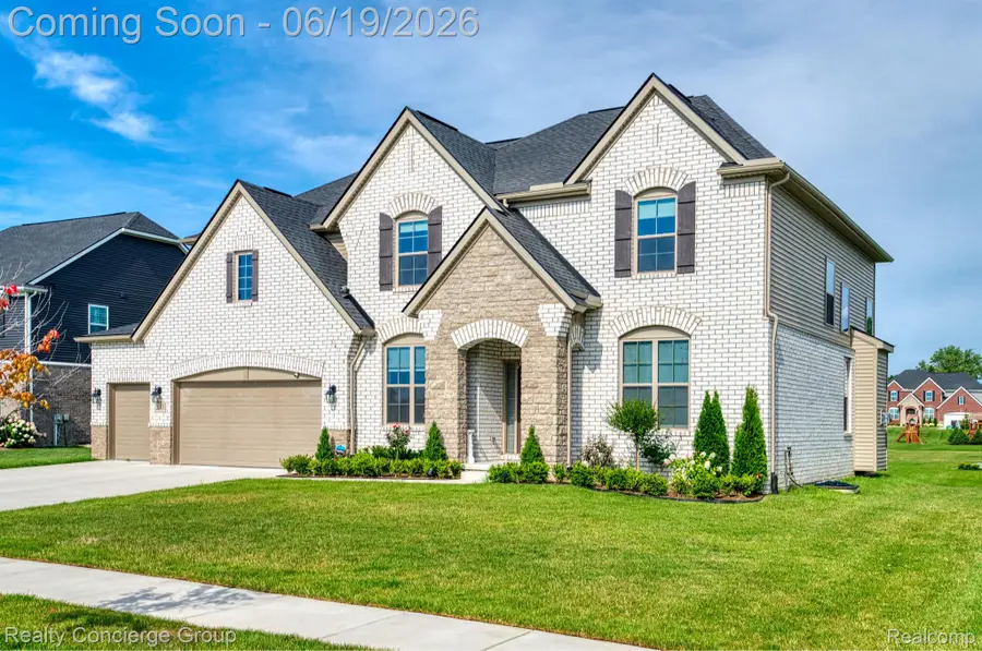 2165 Memorial Lane, Rochester, MI 48307 - #3
