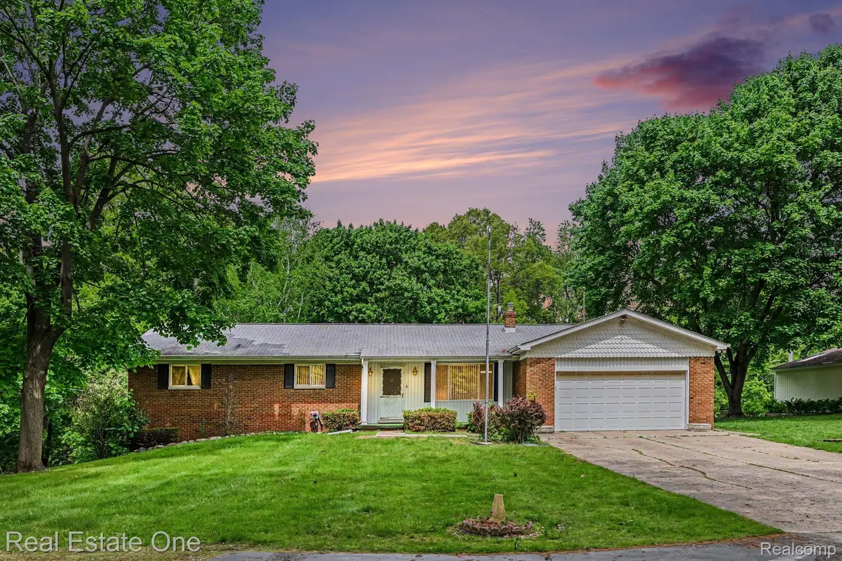 8780 Big Lake Road, Clarkston, MI 48346 - #1