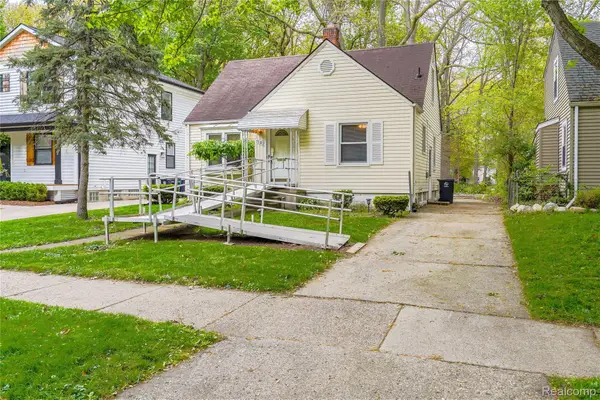 1102 N Vermont Avenue, RoyalOak, MI 48067