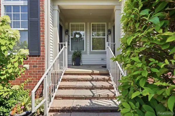 3262 Johanna Ware W, Wixom, MI 48393