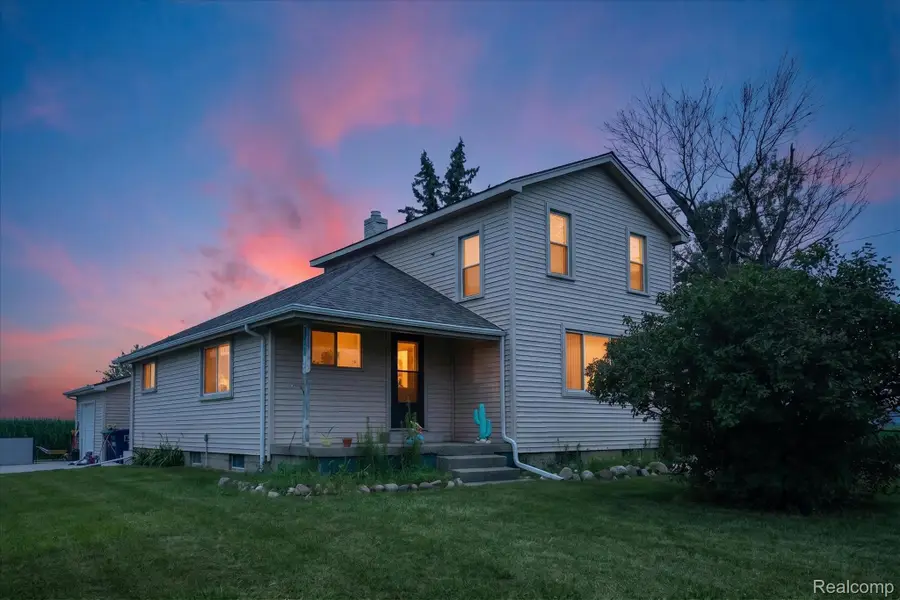 5660 Tittabawassee Road, Saginaw, MI 48604 - #2