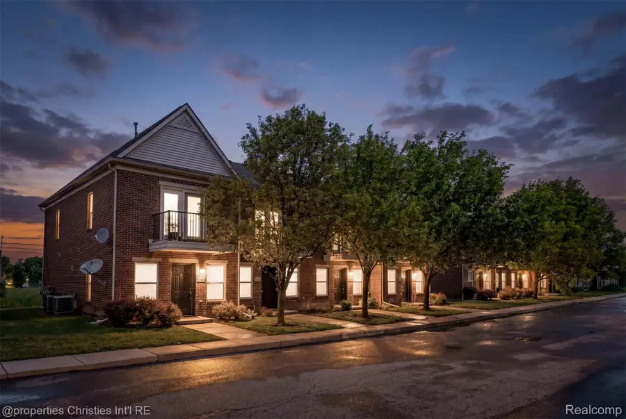 281 E Palmer Street #7, Detroit, MI 48202 - #2