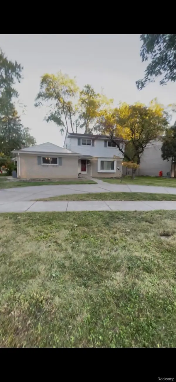 30050 Pleasant Trail, Southfield, MI 48076