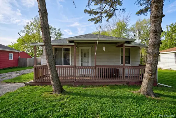 3385 N Genesee Road, Flint, MI 48506