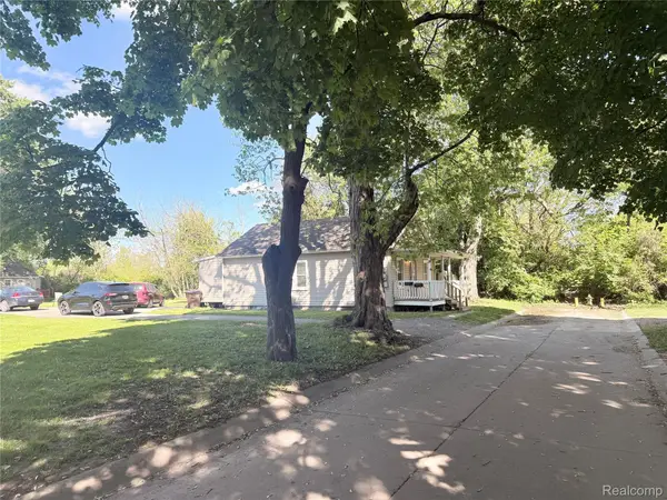 1137 E 8th Street, Monroe, MI 48161