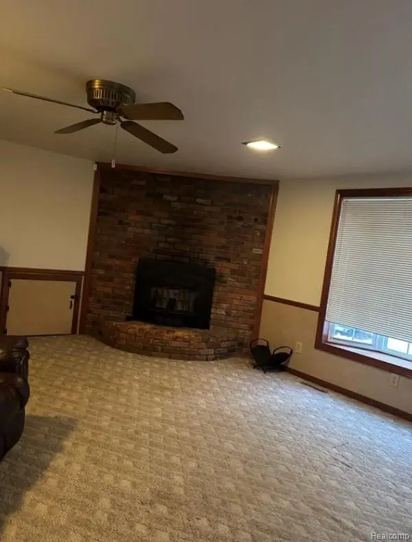 6099 Brookwood Drive, Burton, MI 48509 - #2