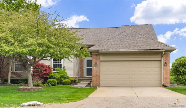 450 Berry Lake Drive, CommerceTwp, MI 48390