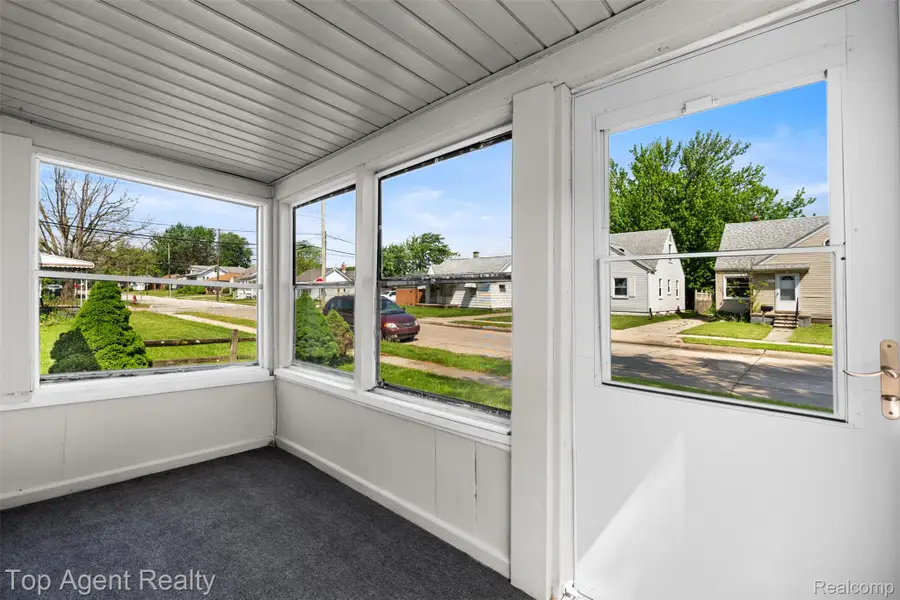 18730 Meier Street, Roseville, MI 48066 - #3