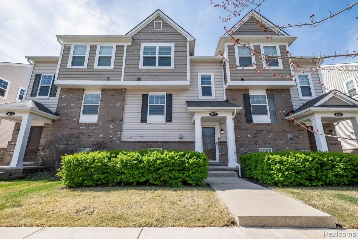 4580 Bradley Circle #24, Troy, MI 48085 - #1
