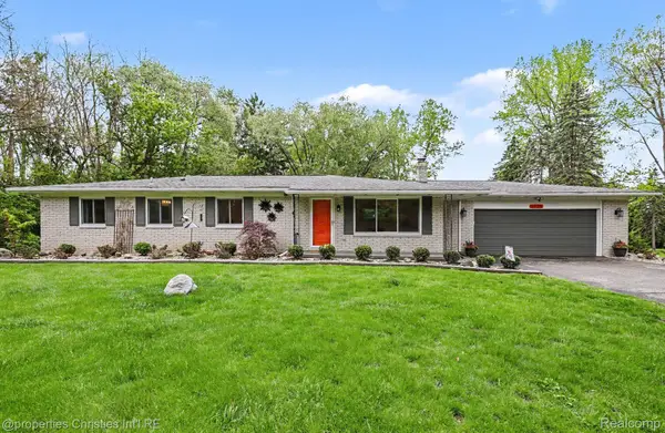 6905 W Church Street, Clarkston, MI 48346