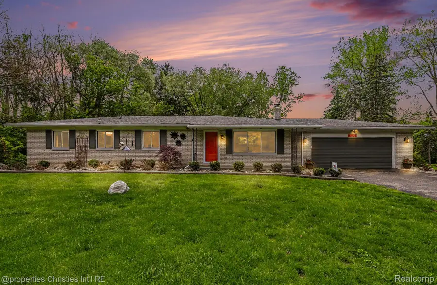 6905 W Church Street, Clarkston, MI 48346 - #2