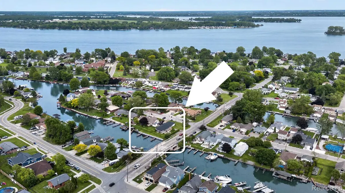 29886 Pointe Drive, Rockwood, MI 48173 - #1