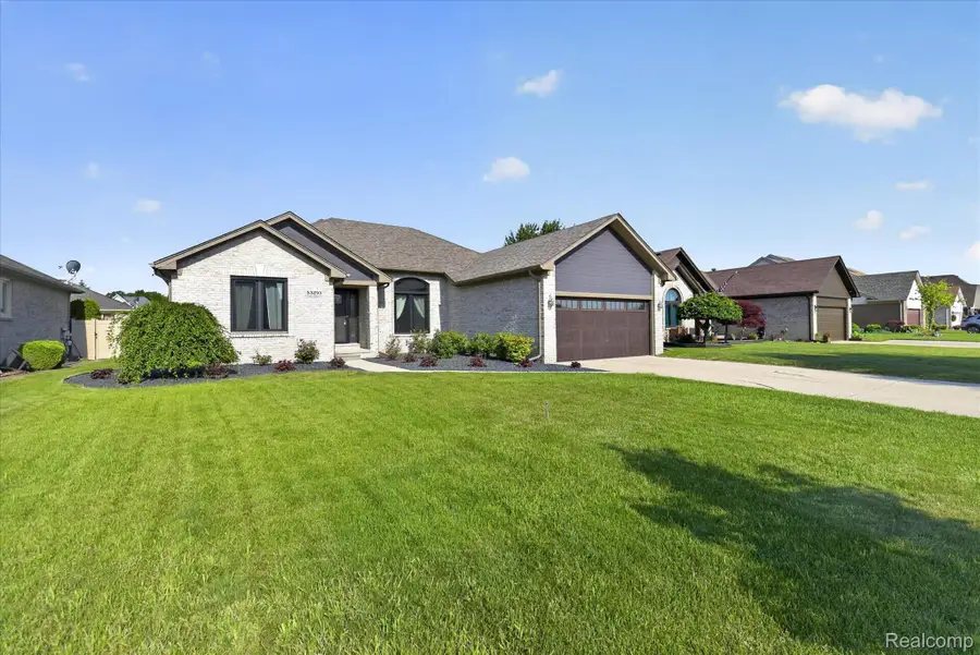 53293 Spurry Lane, Chesterfield, MI 48051 - #2