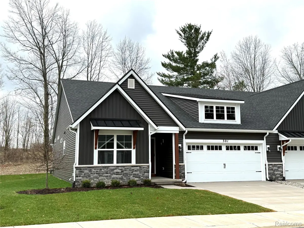 301 Canyon Creek Court #28, Howell, MI 48843 - #1