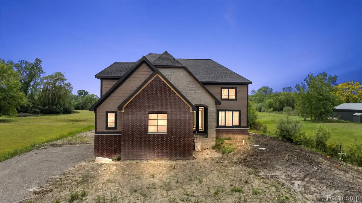 60637 Schoenherr Road Road, Washington, MI 48094 - #1