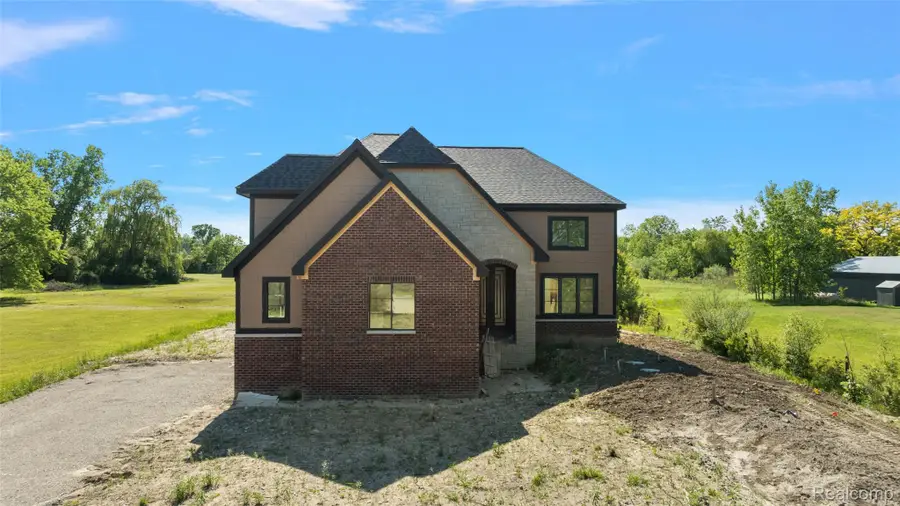 60637 Schoenherr Road Road, Washington, MI 48094 - #2