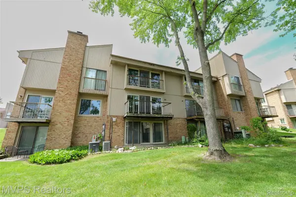 804 S Oak Brook Ridge Drive #149, RochesterHills, MI 48307
