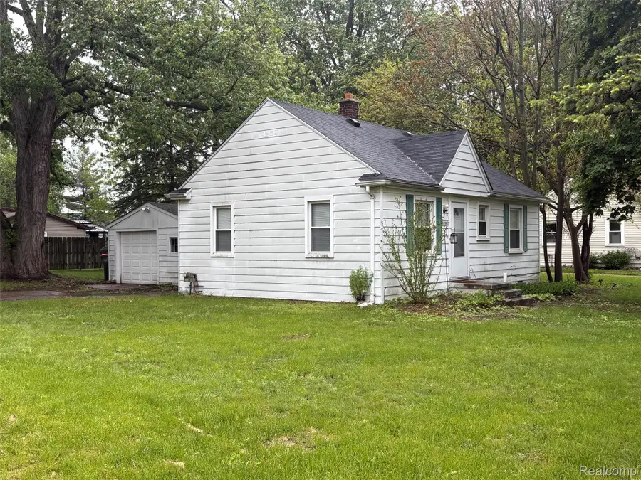 22517 Berg Road, Southfield, MI 48033 - #3