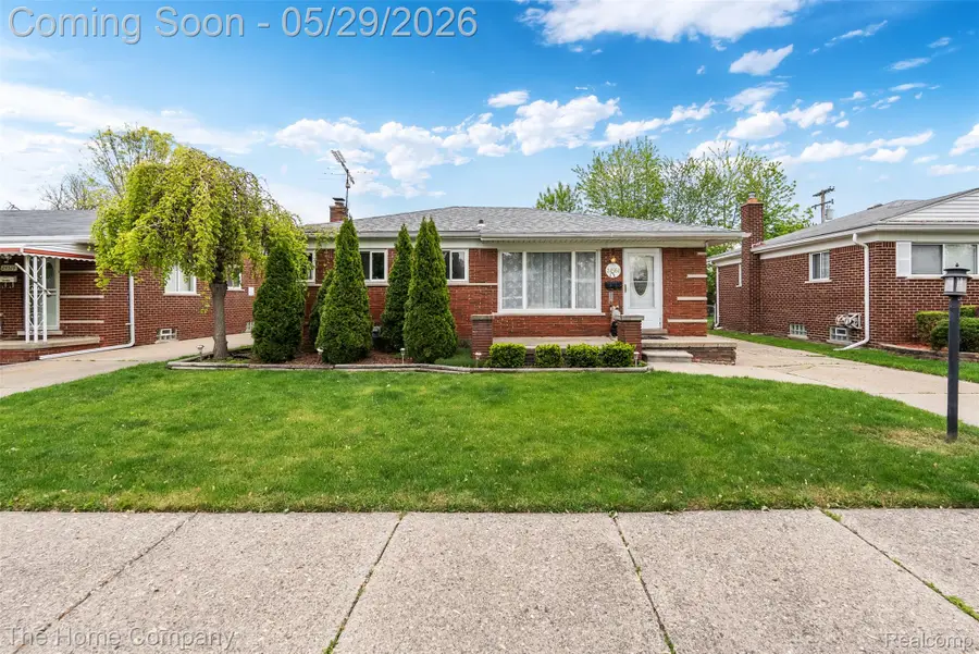 24564 Marine Avenue, Eastpointe, MI 48021 - #2