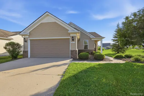 9370 Sand Hill Drive, GrandBlanc, MI 48439