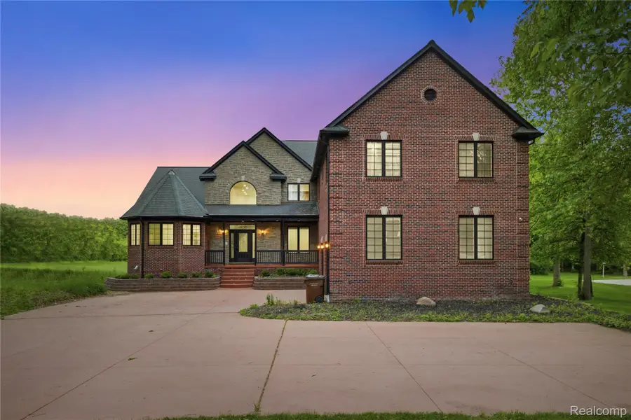 46500 Ryan Road, Utica, MI 48317 - #2