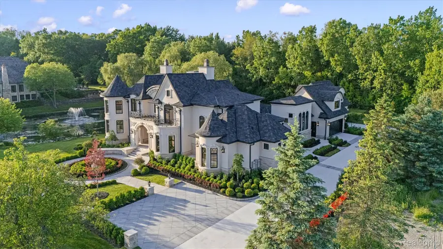 575 Chase Lane, Bloomfield Hills, MI 48304 - #2