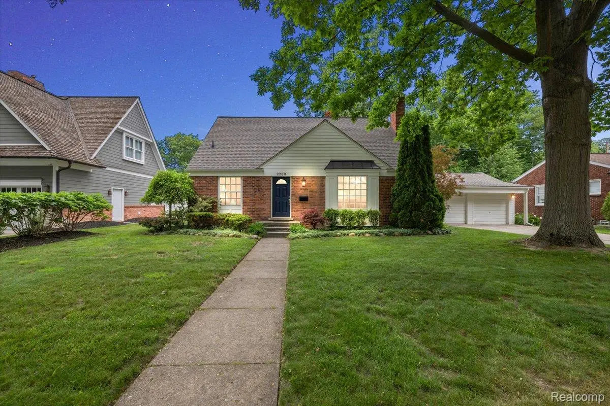 2260 W Lincoln Street, Birmingham, MI 48009 - #1