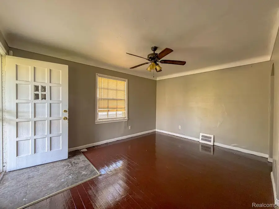 19455 Mccormick Street, Detroit, MI 48224 - #2