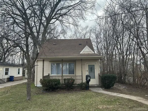 15545 Woodbine, Redford, MI 48239