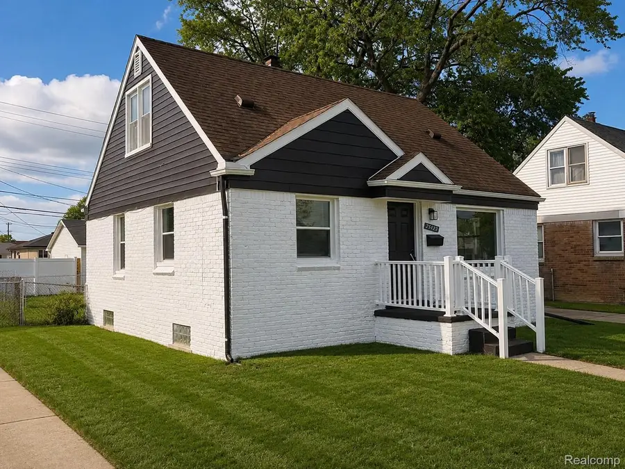 25123 Mackinac Street, Roseville, MI 48066 - #2