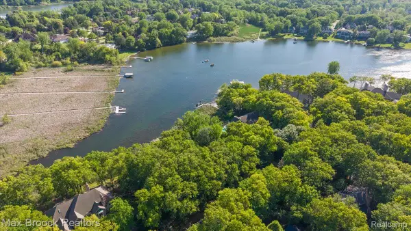 1729 Heron Ridge Drive, BloomfieldHills, MI 48302