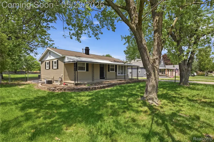 37257 Dundee Street, Sterling Heights, MI 48310 - #3