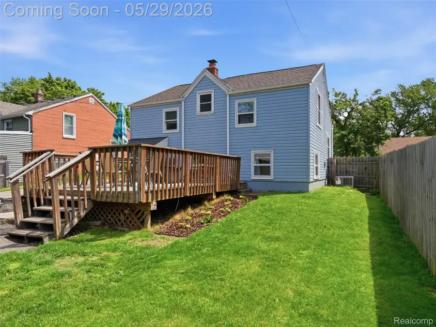 320 S Avery Road, Waterford, MI 48328 - #3