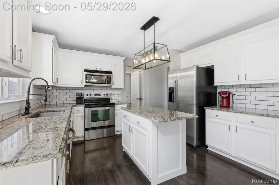 56312 Oasis Drive, Macomb, MI 48042 - #2