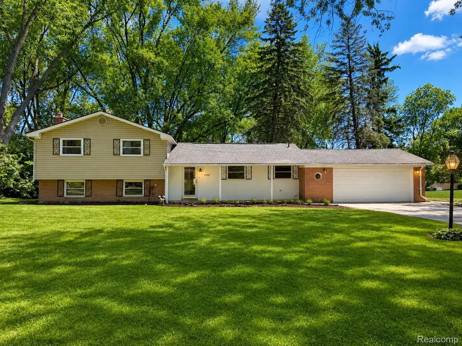 6382 Houghten Drive, Troy, MI 48098 - #2